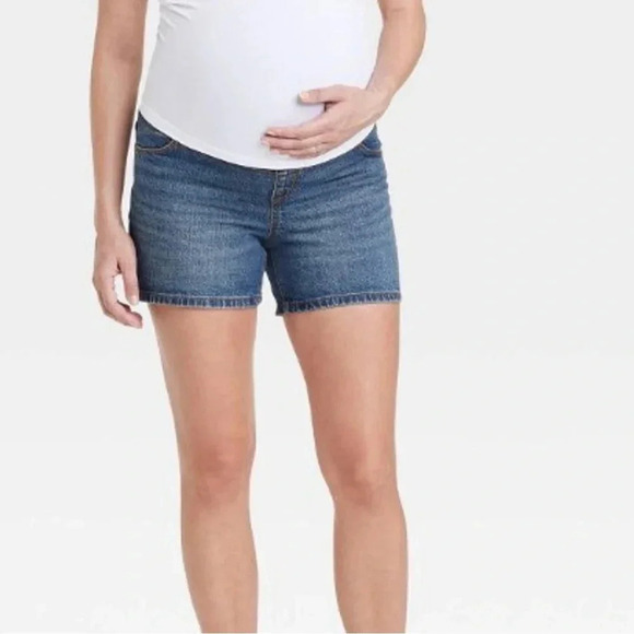 Ingrid & Isabel NWT Maternity Over Belly MIDI Jean Shorts, Blue, Size 4 - Picture 1 of 8